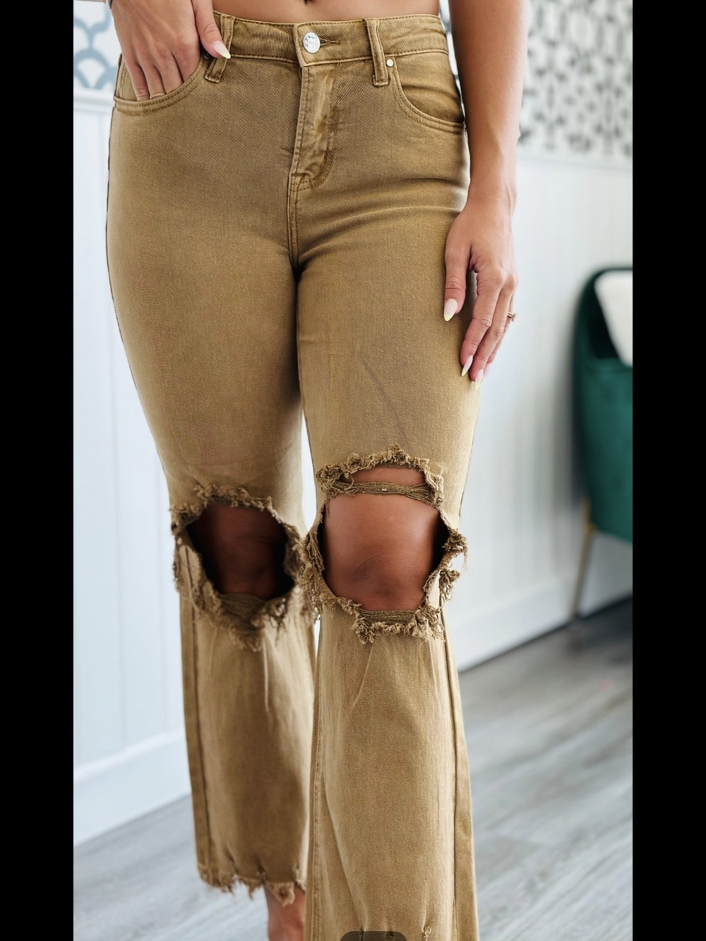 New Risen High-Rise Distressed Cropped Women’s Jeans in Khaki Size 13
